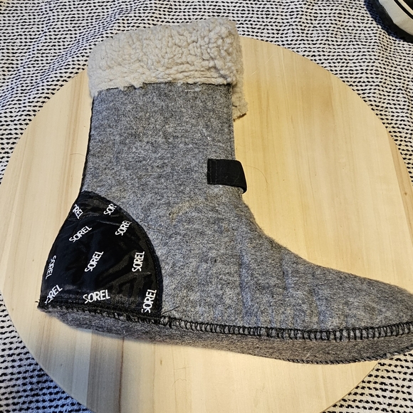 Sz 8 Sorel Caribou Classic Snow Boots - Picture 13 of 17